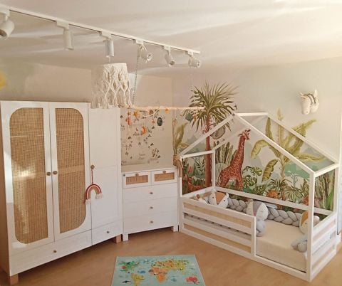 Sebastian Çatılı  Masif Karyola