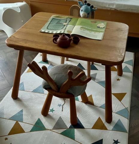 Ahşap Masa ve Geyik Sandalye (Son 1 Adet)